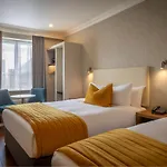 Отель Eyre Square 3*