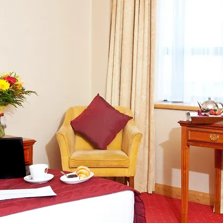 Eyre Square 3* Galway