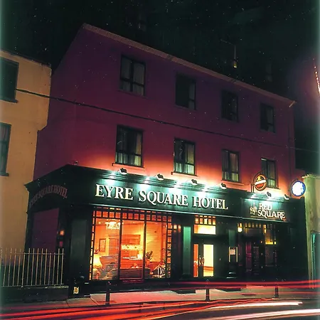 Eyre Square Hotel 3*
