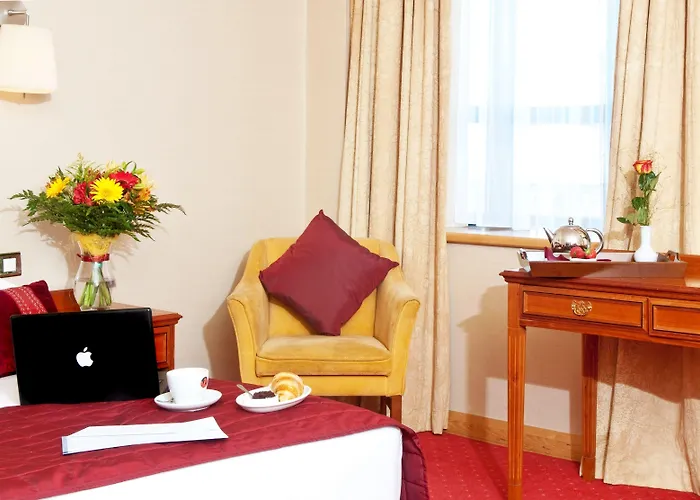 Eyre Square 3* Galway