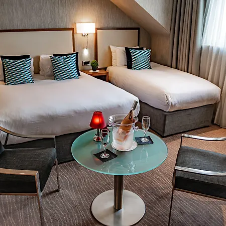 Szálloda Eyre Square 3*