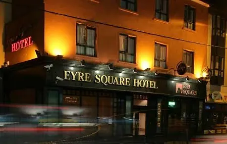 Eyre Square 3*