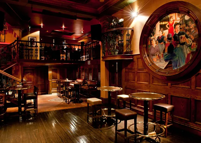 Eyre Square Отель 3*